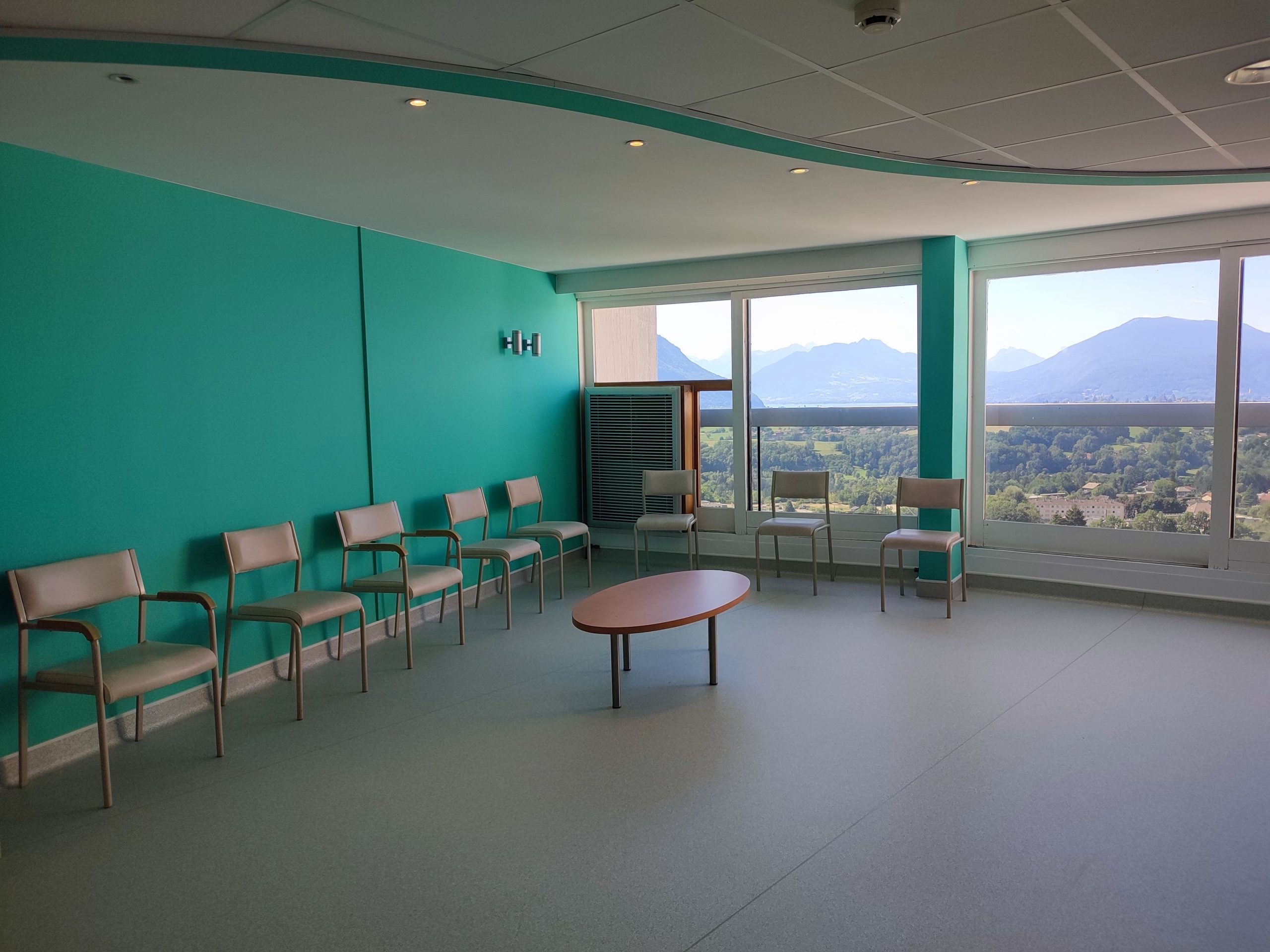 salle attente clinique argonay
